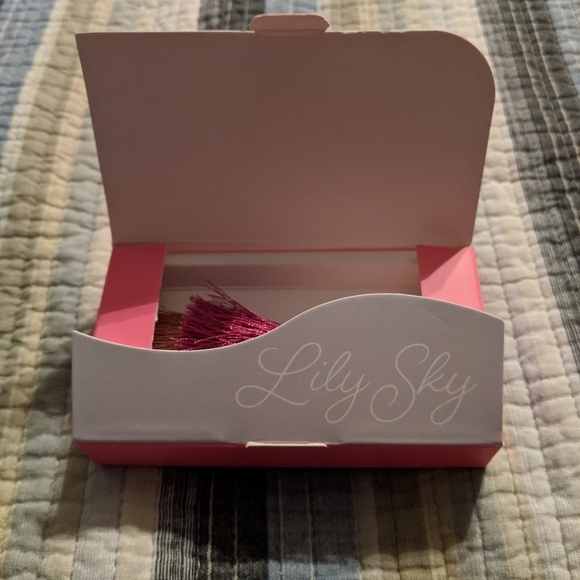 Lily Sky Tassel Long Necklace + Earrings Set - Picture 3 of 3